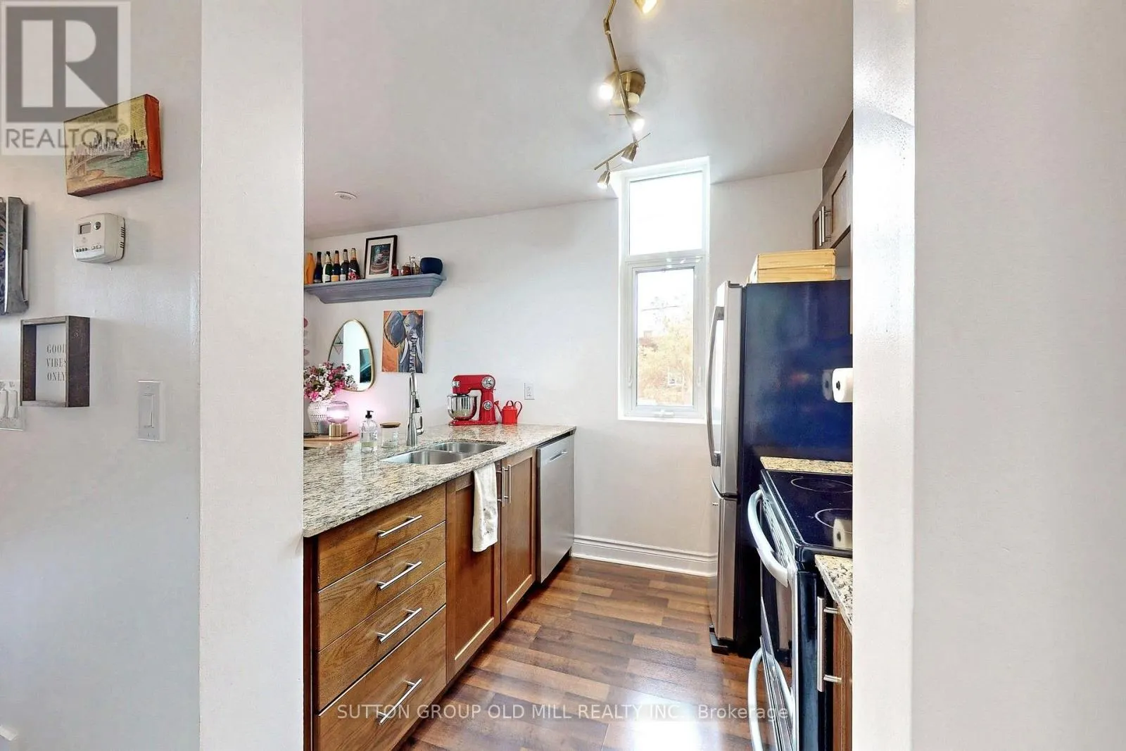 7 - 473 ROGERS ROAD