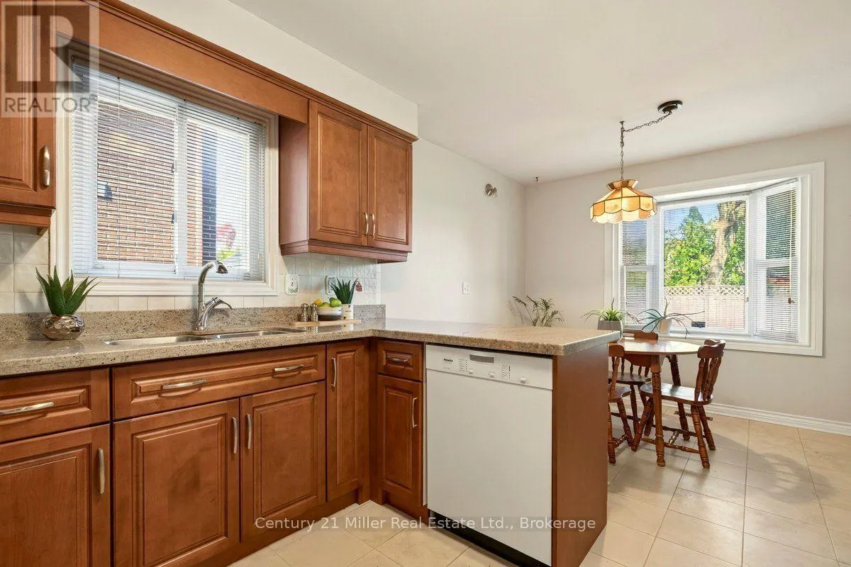 2501 CHISHOLM AVENUE