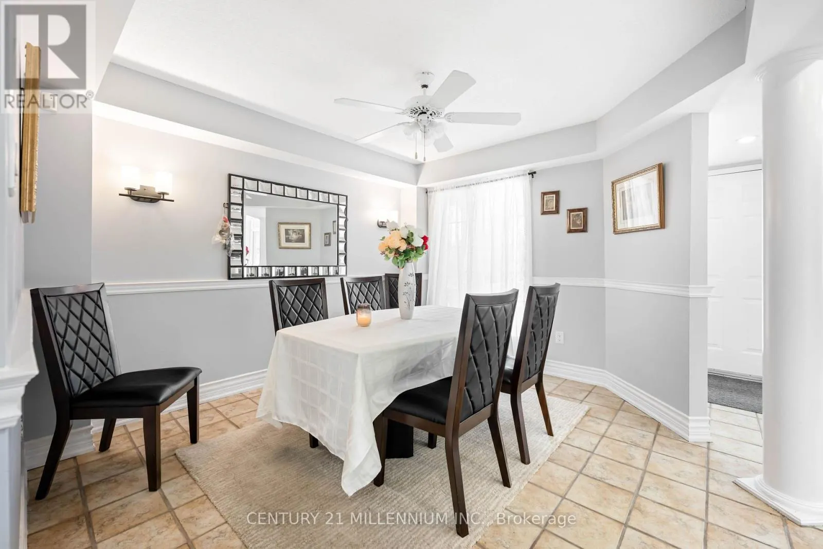 33 FLETCHERS CREEK BOULEVARD