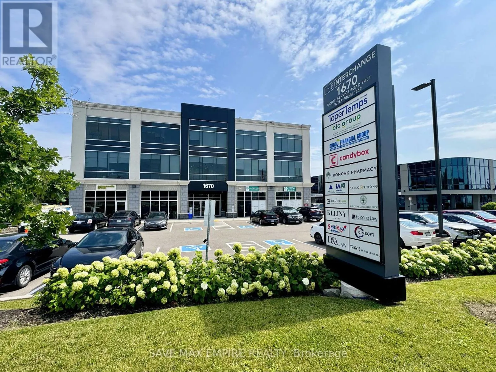 304-305 - 1670 NORTH SERVICE ROAD
