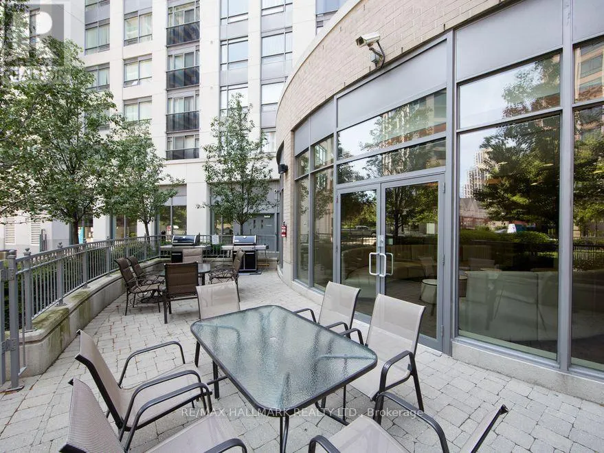 1909 - 5191 DUNDAS STREET W