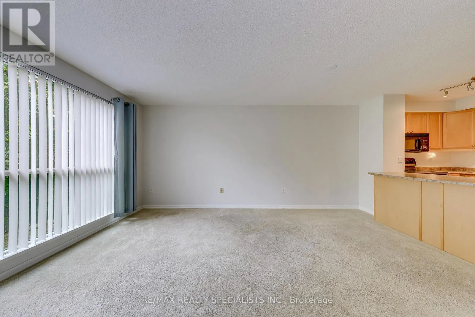 212 - 2155 BURNHAMTHORPE ROAD W