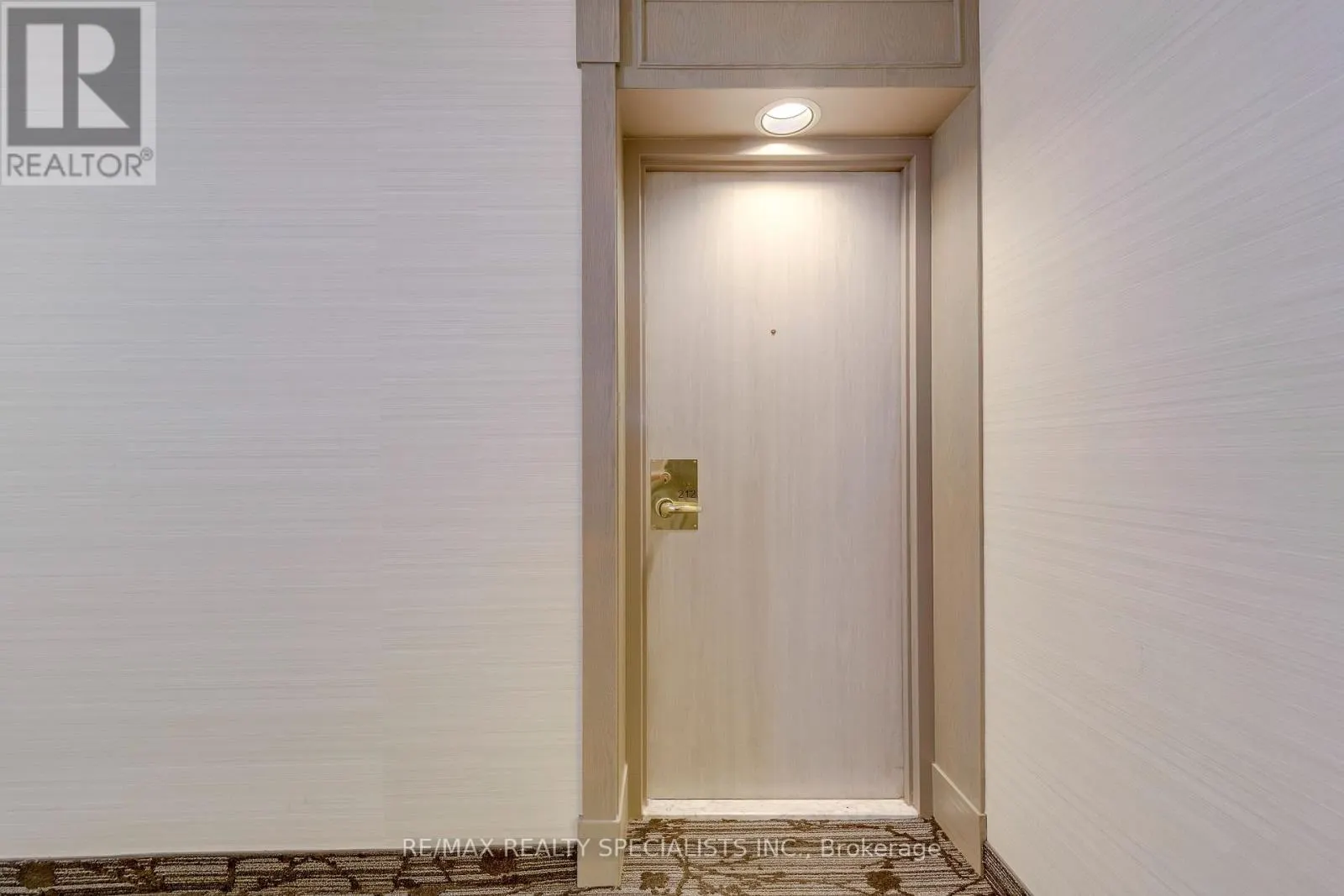 212 - 2155 BURNHAMTHORPE ROAD W