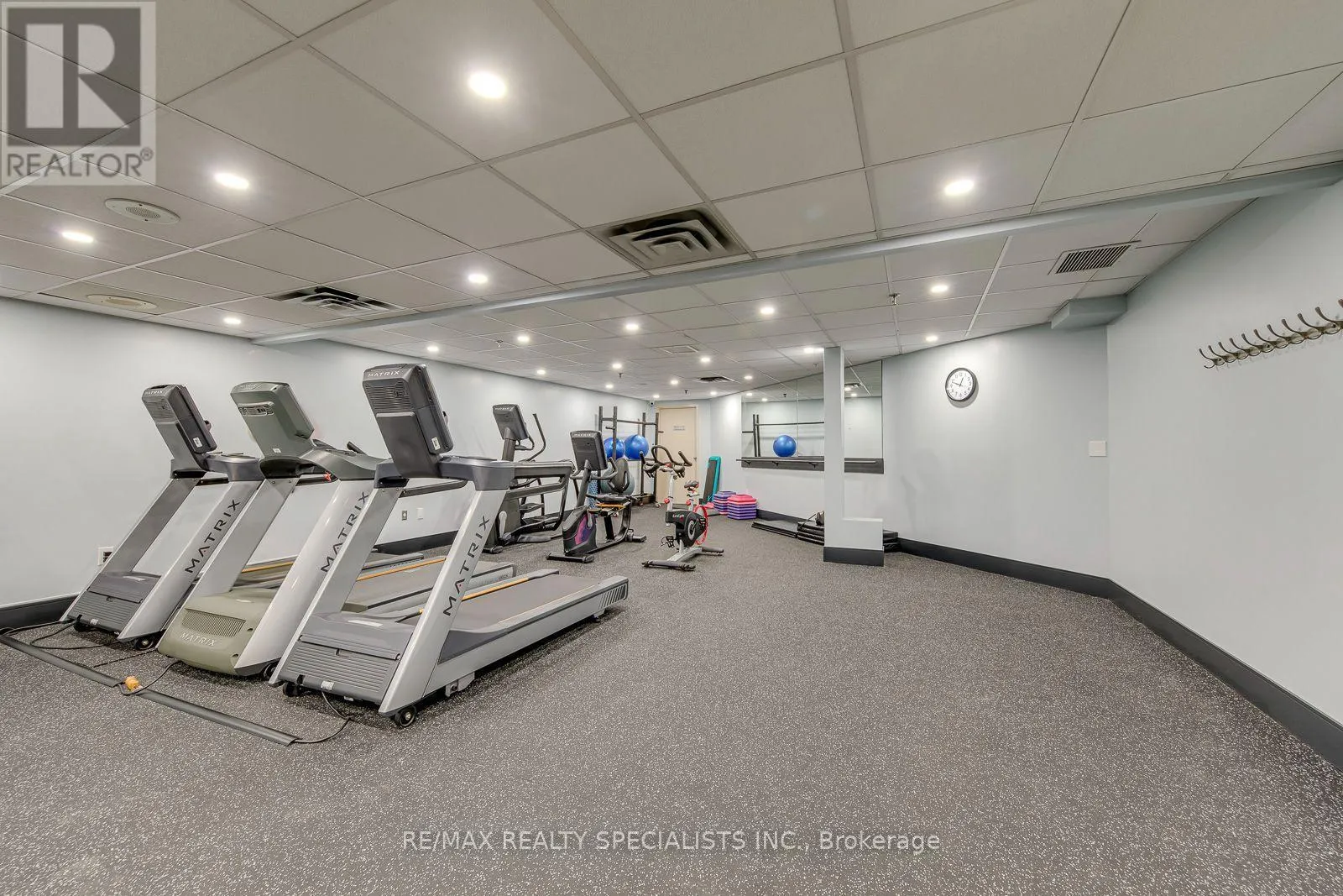 212 - 2155 BURNHAMTHORPE ROAD W