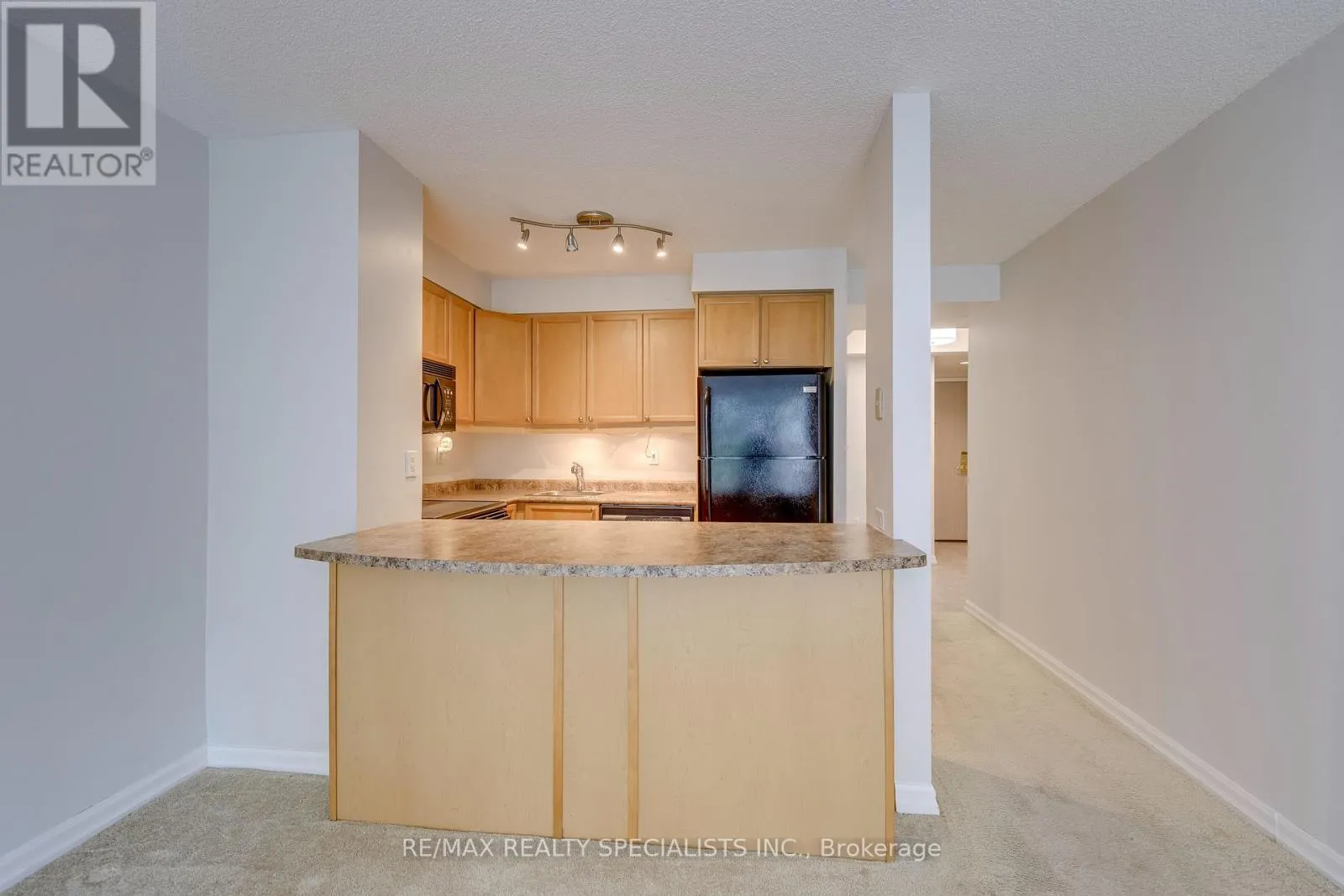 212 - 2155 BURNHAMTHORPE ROAD W