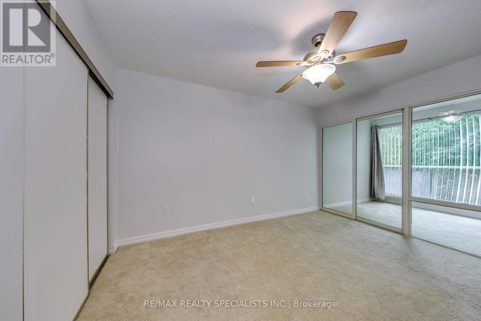 212 - 2155 BURNHAMTHORPE ROAD W