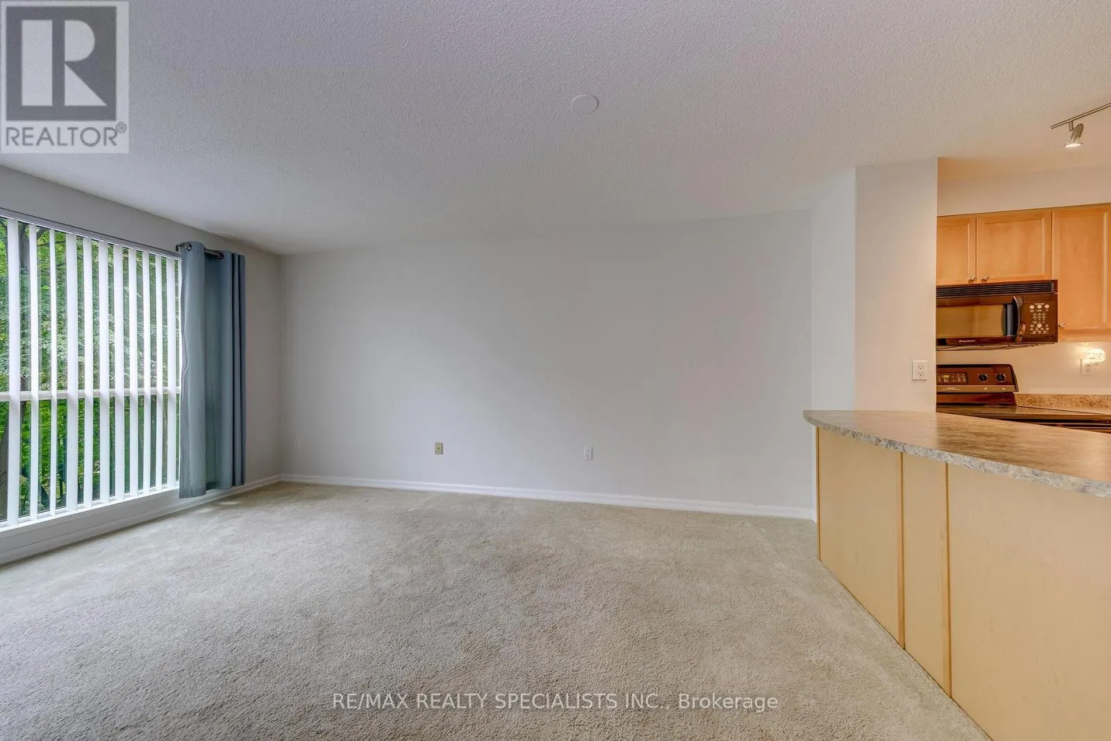 212 - 2155 BURNHAMTHORPE ROAD W