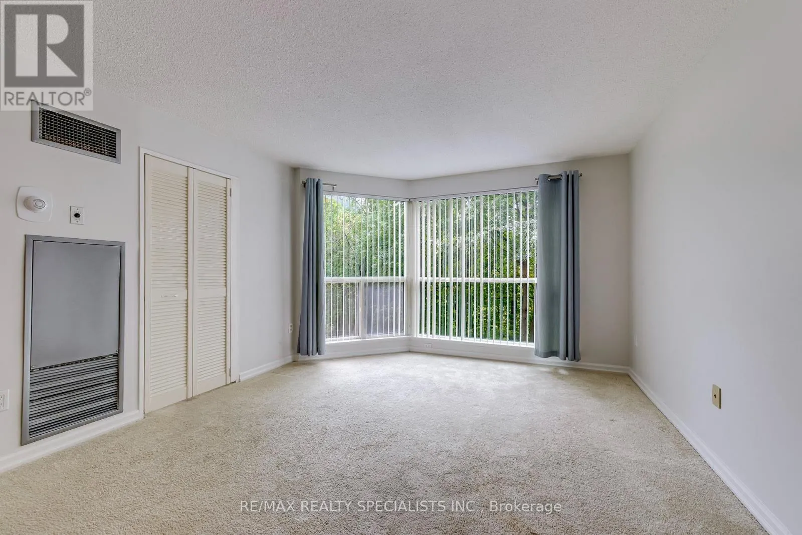 212 - 2155 BURNHAMTHORPE ROAD W