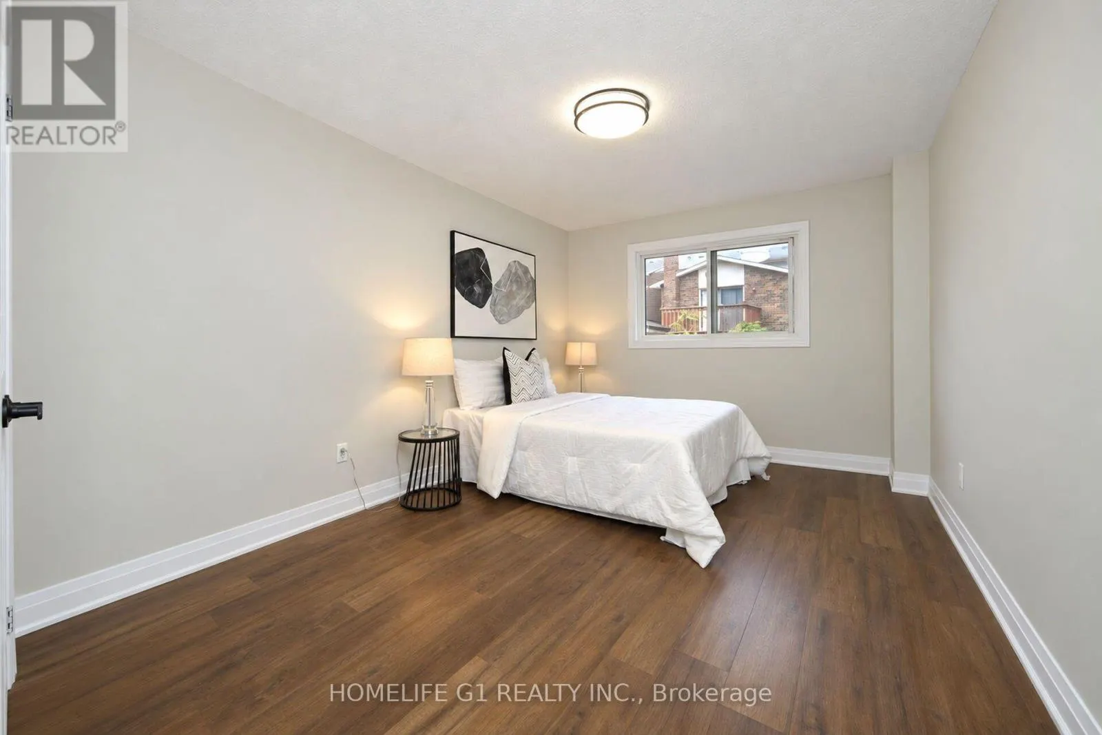 109 SIMMONS BOULEVARD