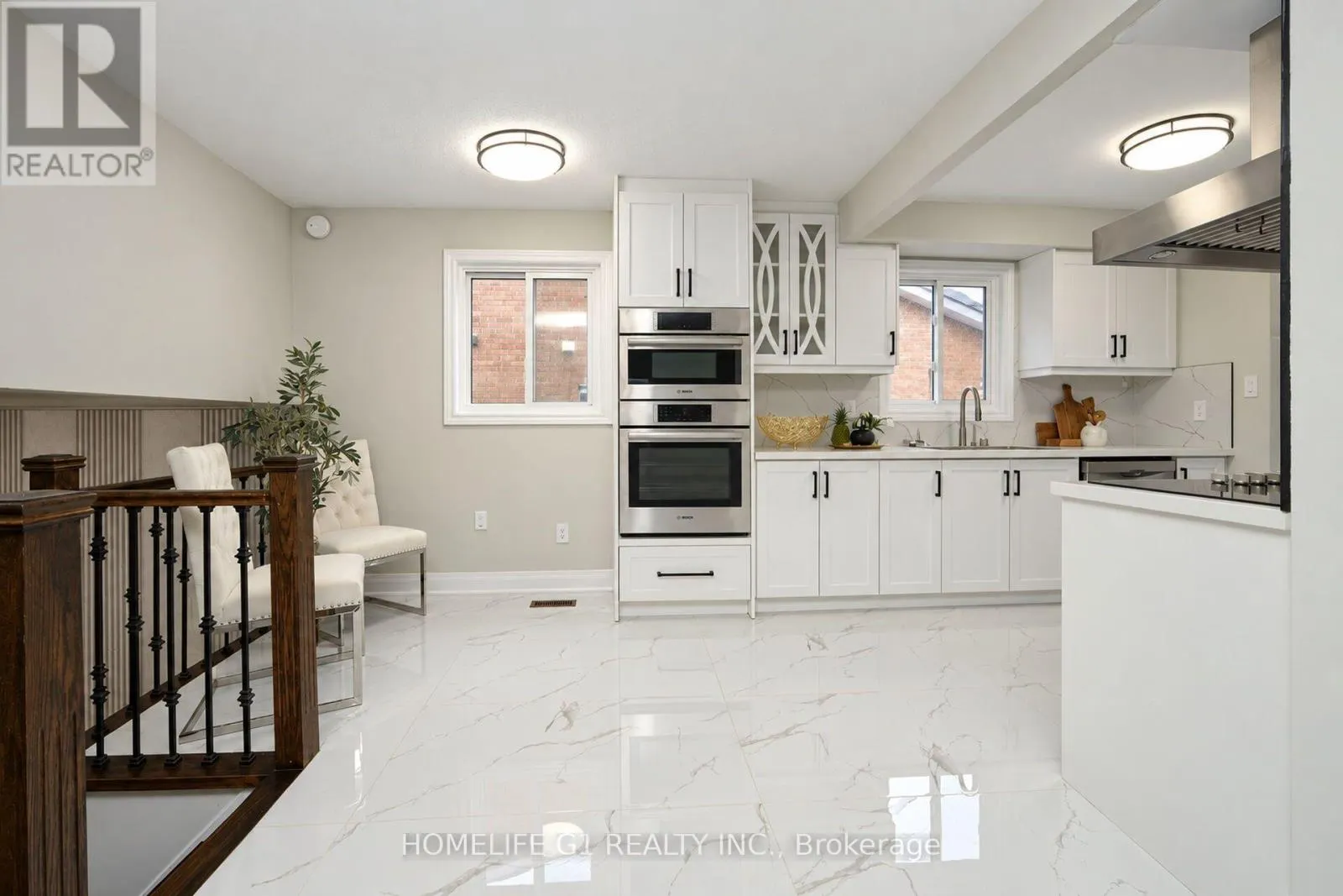 109 SIMMONS BOULEVARD