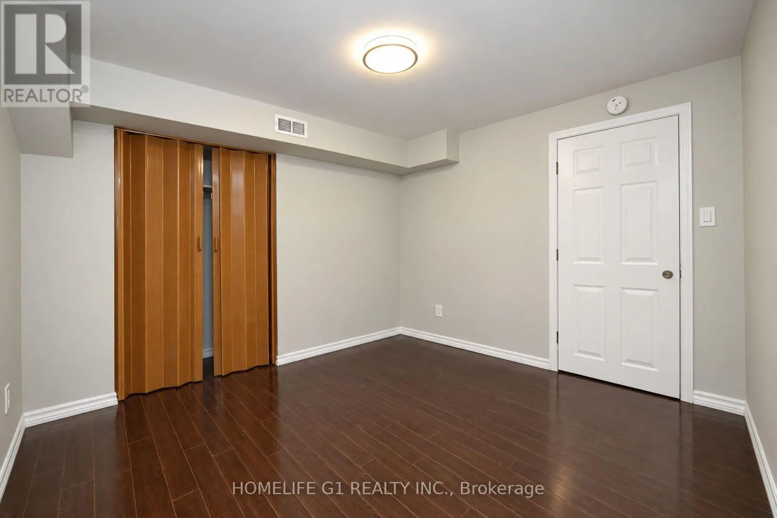 109 SIMMONS BOULEVARD