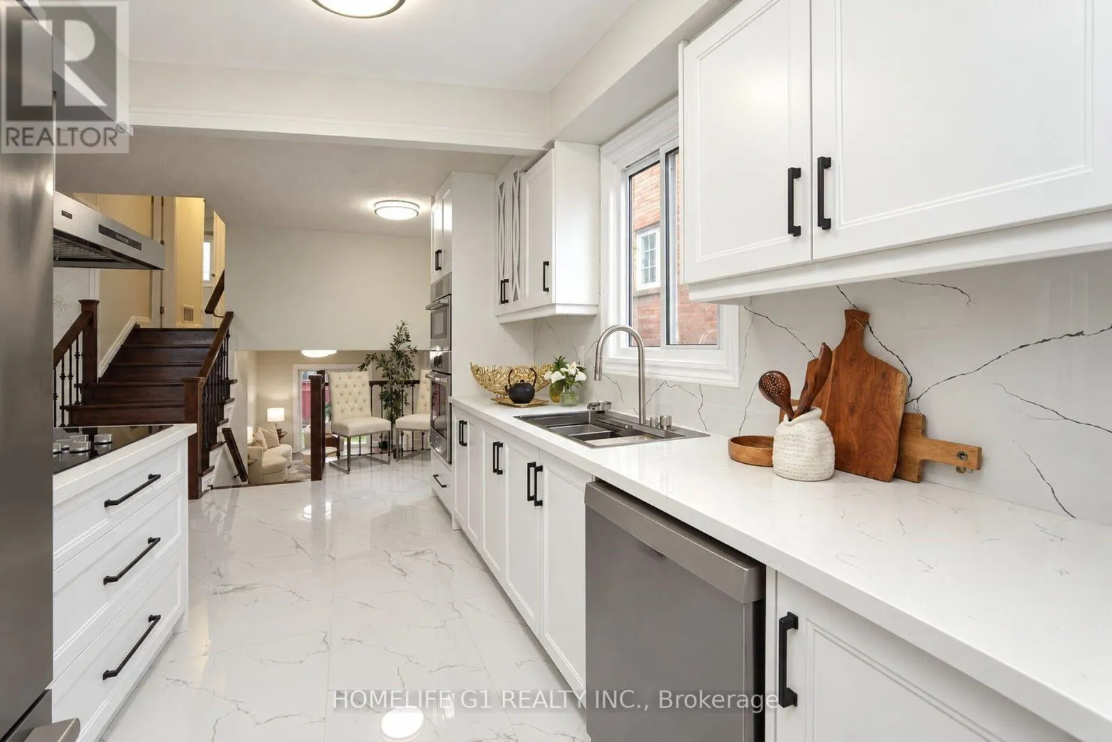 109 SIMMONS BOULEVARD