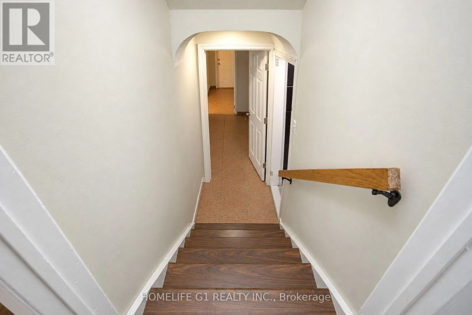 109 SIMMONS BOULEVARD