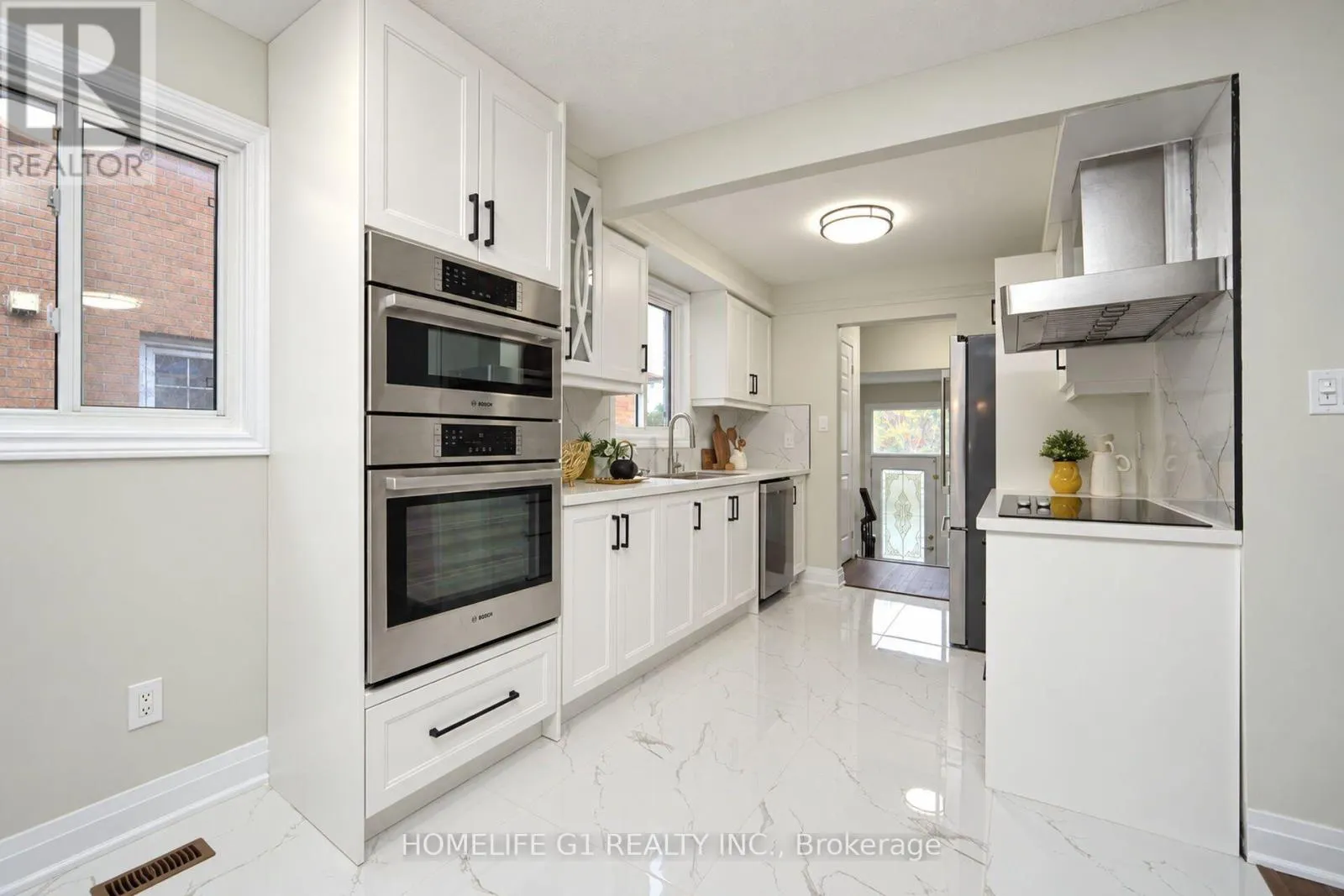 109 SIMMONS BOULEVARD