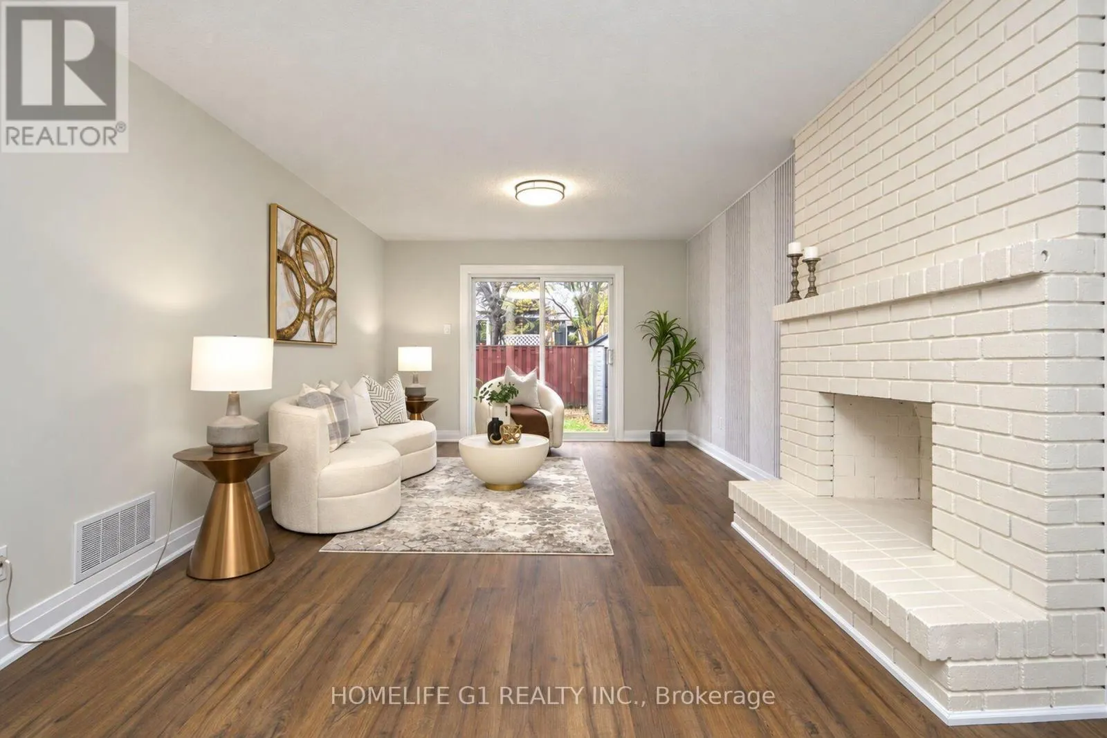 109 SIMMONS BOULEVARD