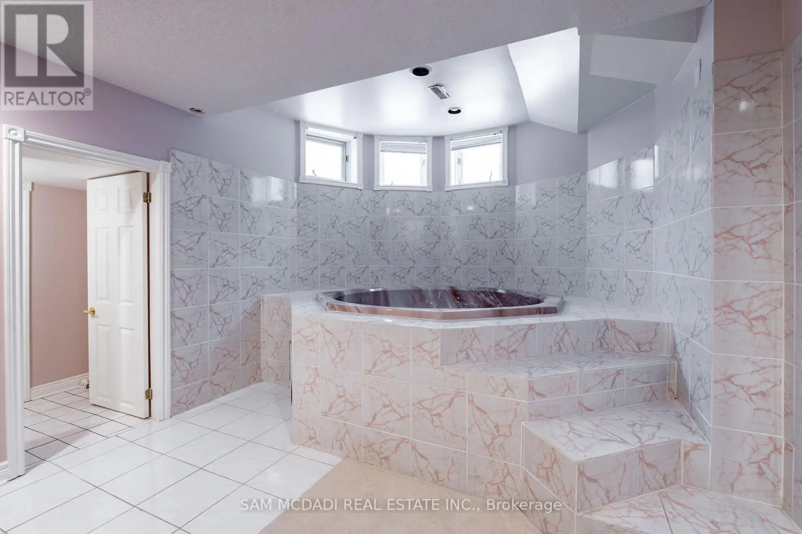2339 GLENGARRY ROAD