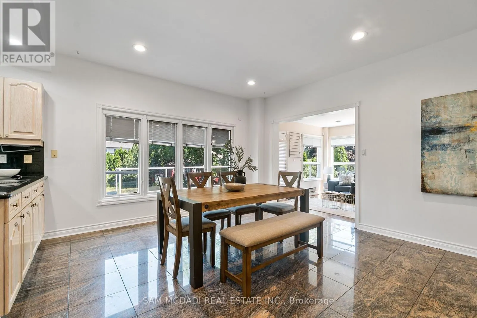 2339 GLENGARRY ROAD