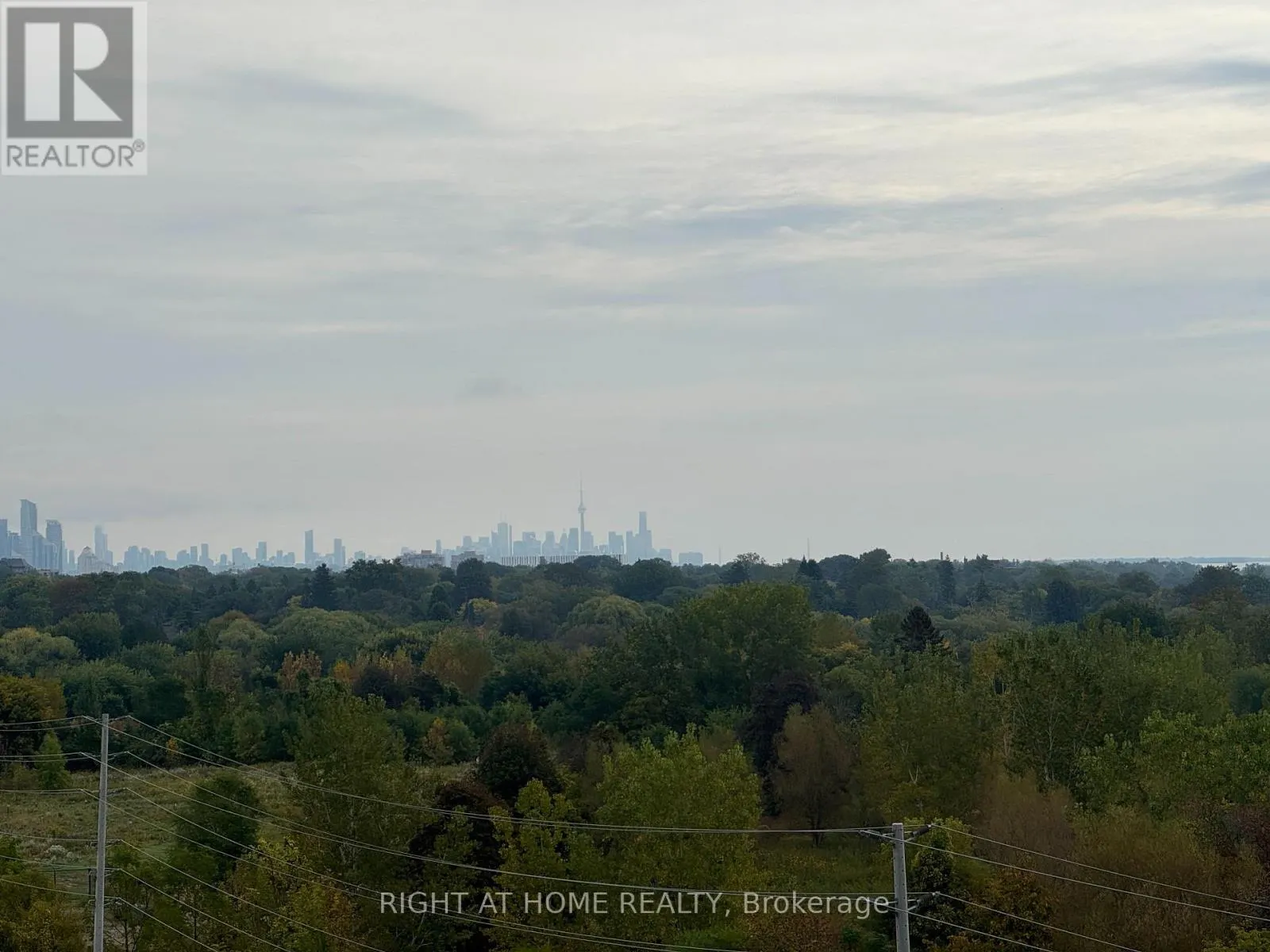 718 - 1381 LAKESHORE ROAD E