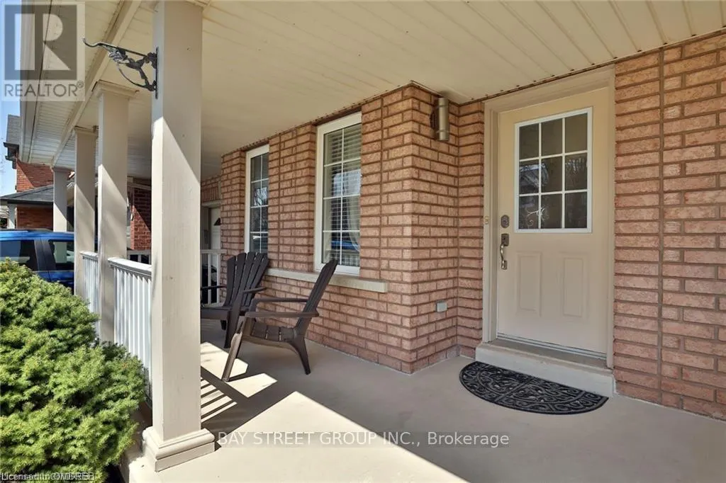2165 CRESTMONT DRIVE