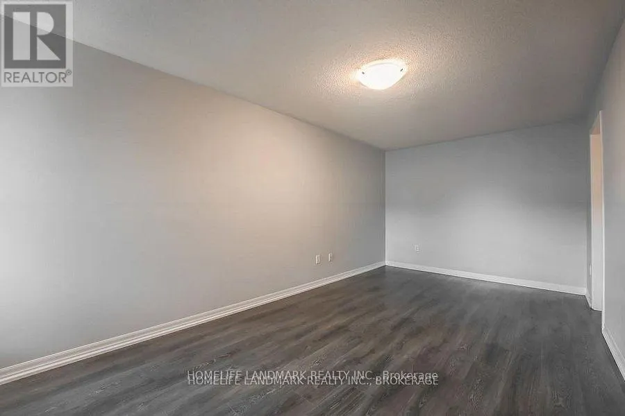 3077 MISTLETOE GARDENS