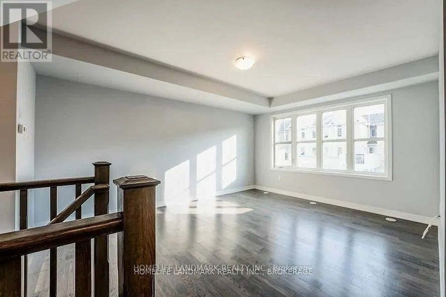 3077 MISTLETOE GARDENS