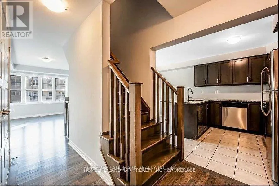 3077 MISTLETOE GARDENS