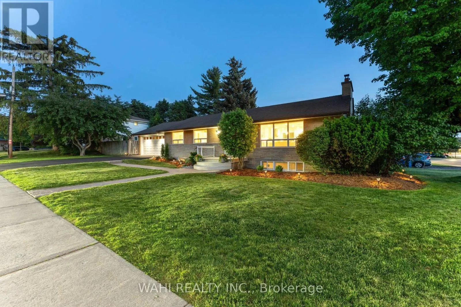 39 NANWOOD DRIVE