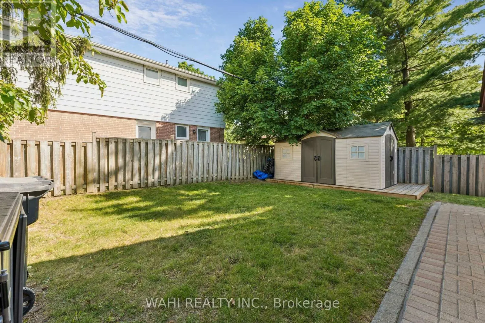 39 NANWOOD DRIVE