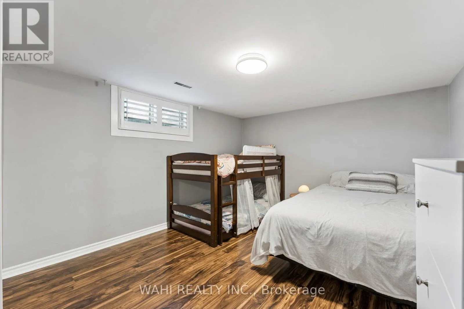 39 NANWOOD DRIVE