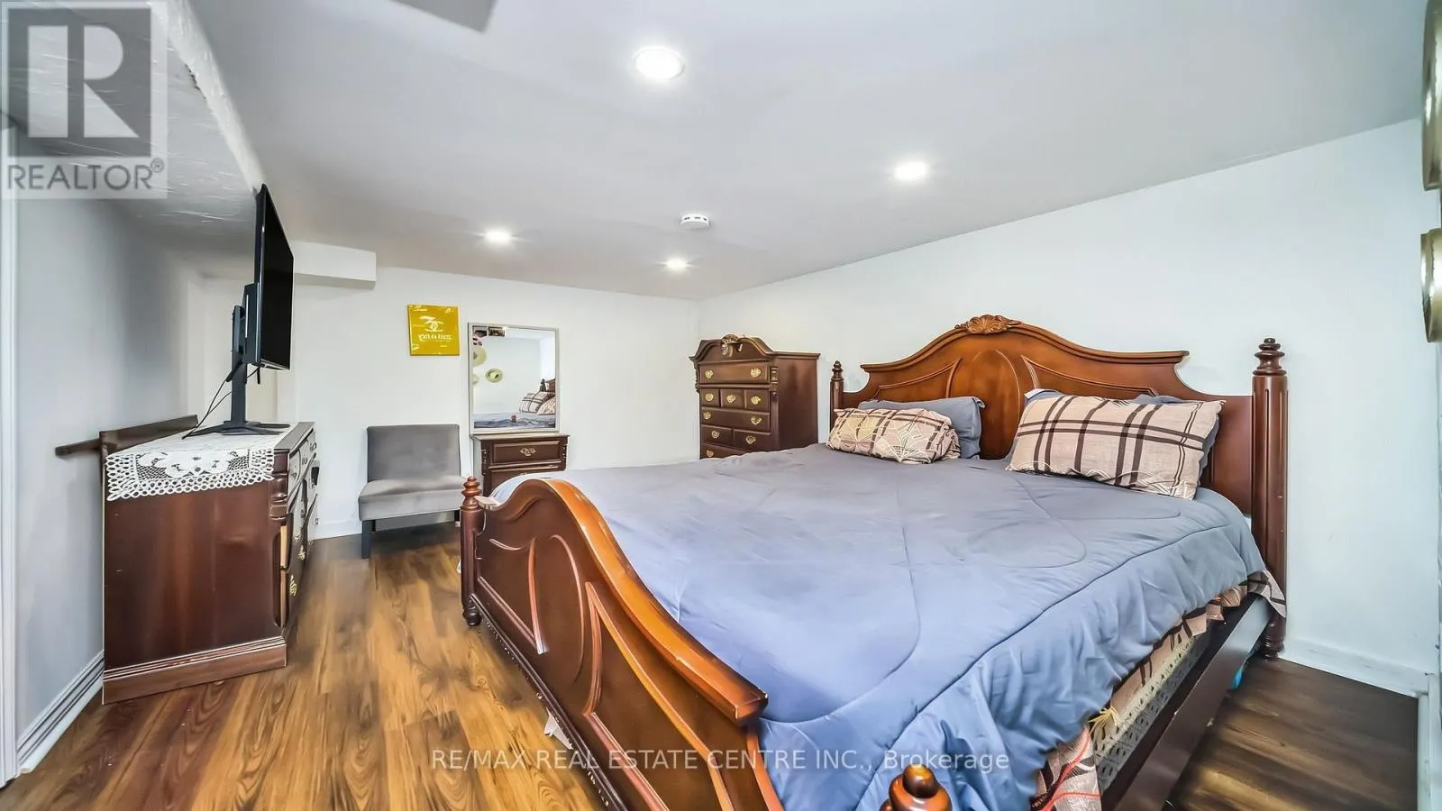 59 CRAIGLEIGH CRESCENT