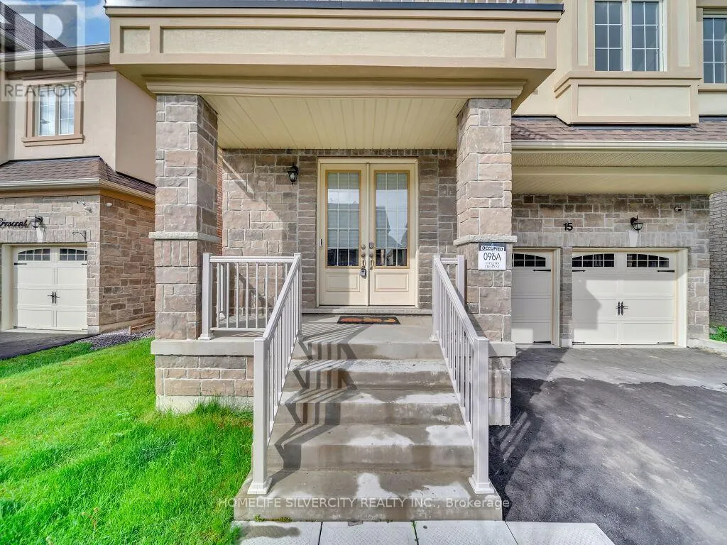 15 PUFFIN CRESCENT