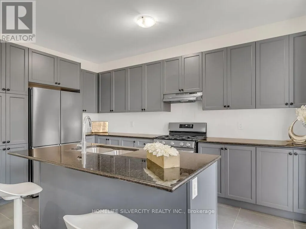 15 PUFFIN CRESCENT