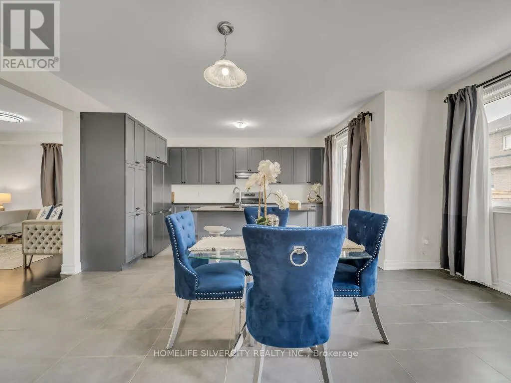 15 PUFFIN CRESCENT