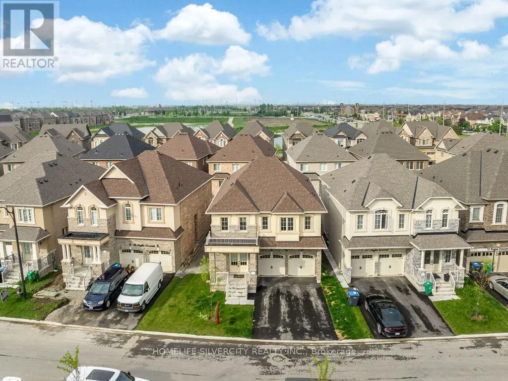 15 PUFFIN CRESCENT
