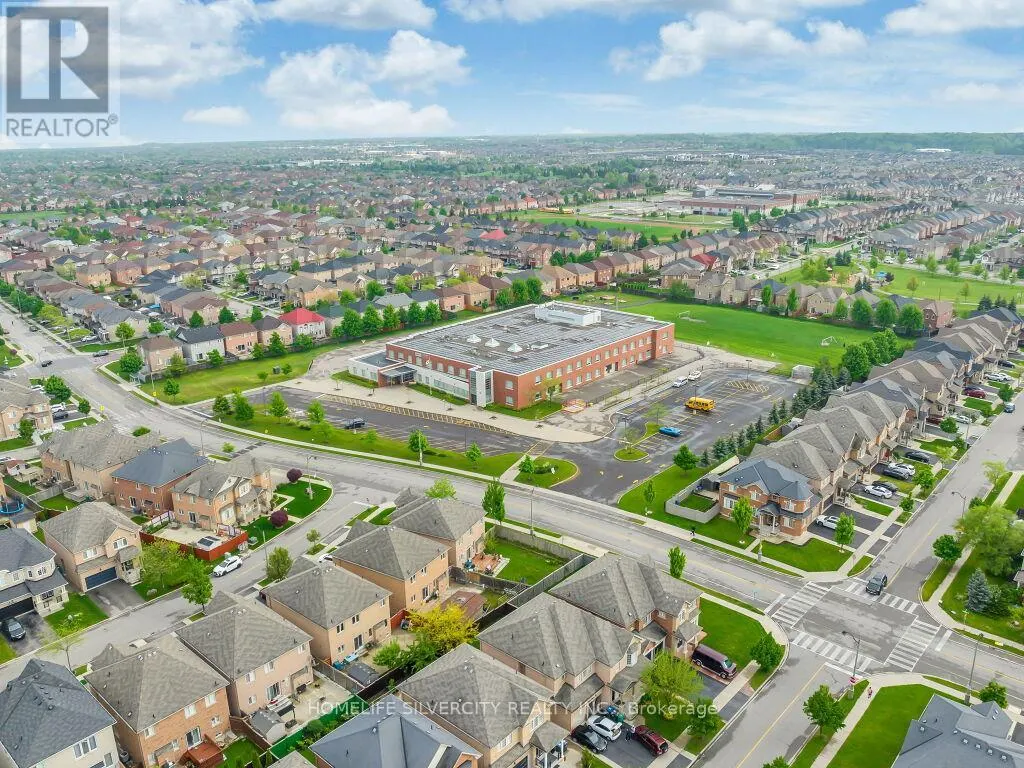 15 PUFFIN CRESCENT