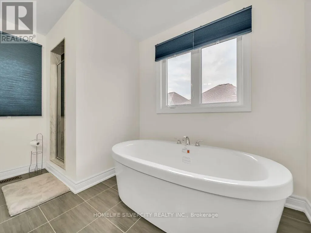 15 PUFFIN CRESCENT