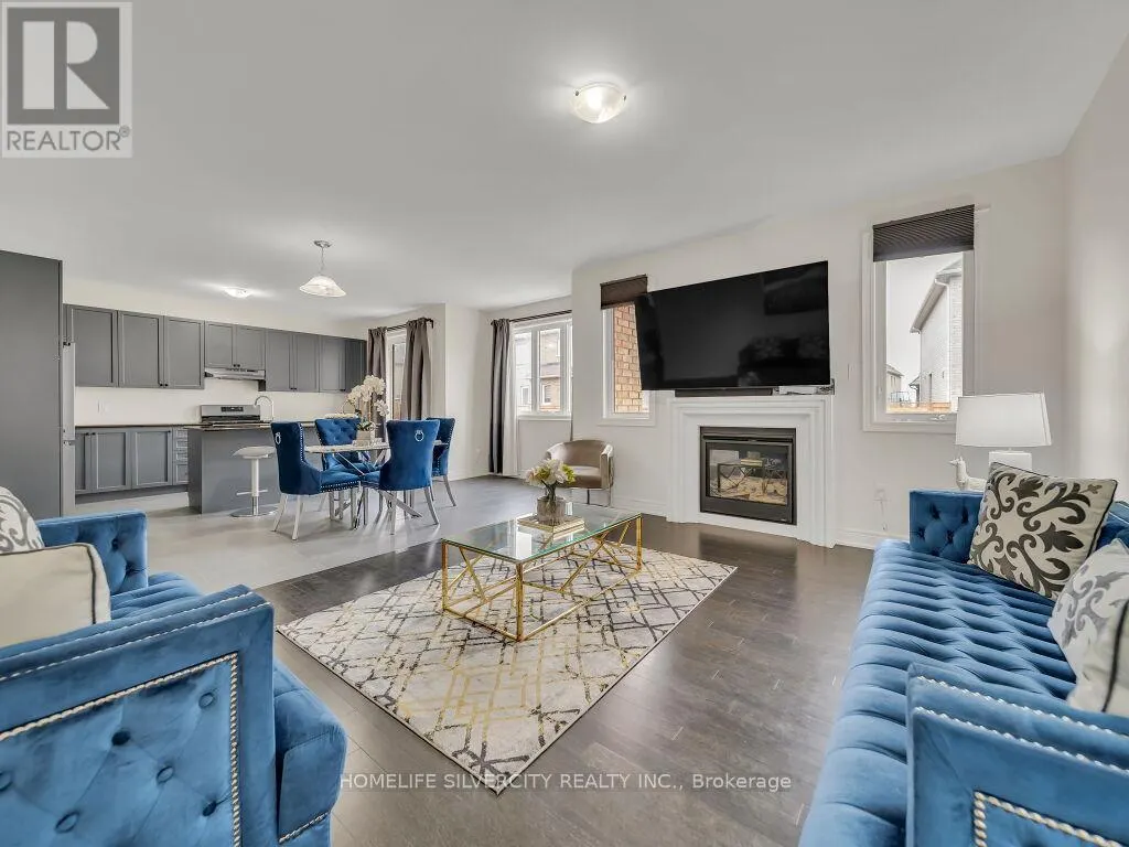 15 PUFFIN CRESCENT