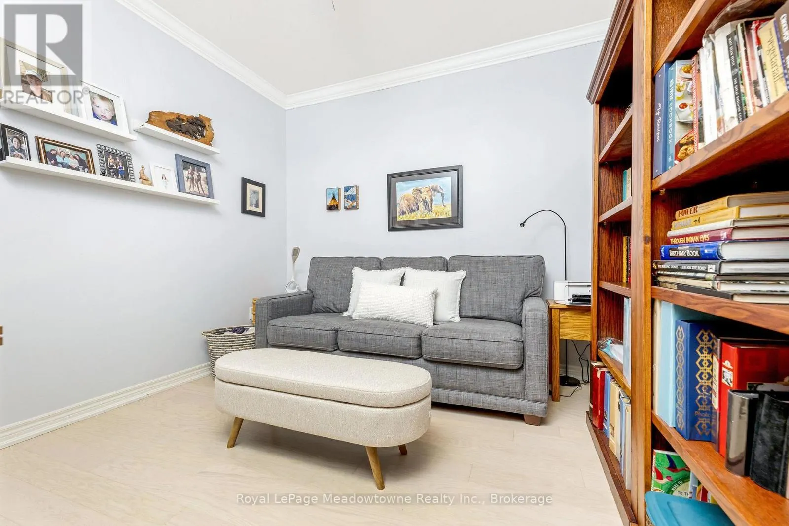 301 - 33 WHITMER STREET #301