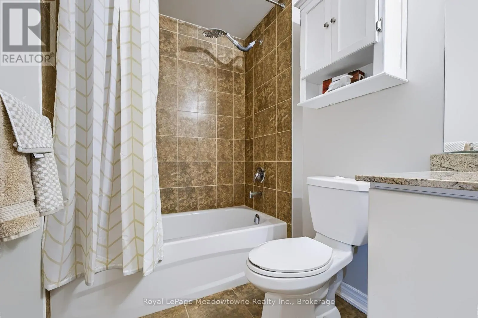 301 - 33 WHITMER STREET #301