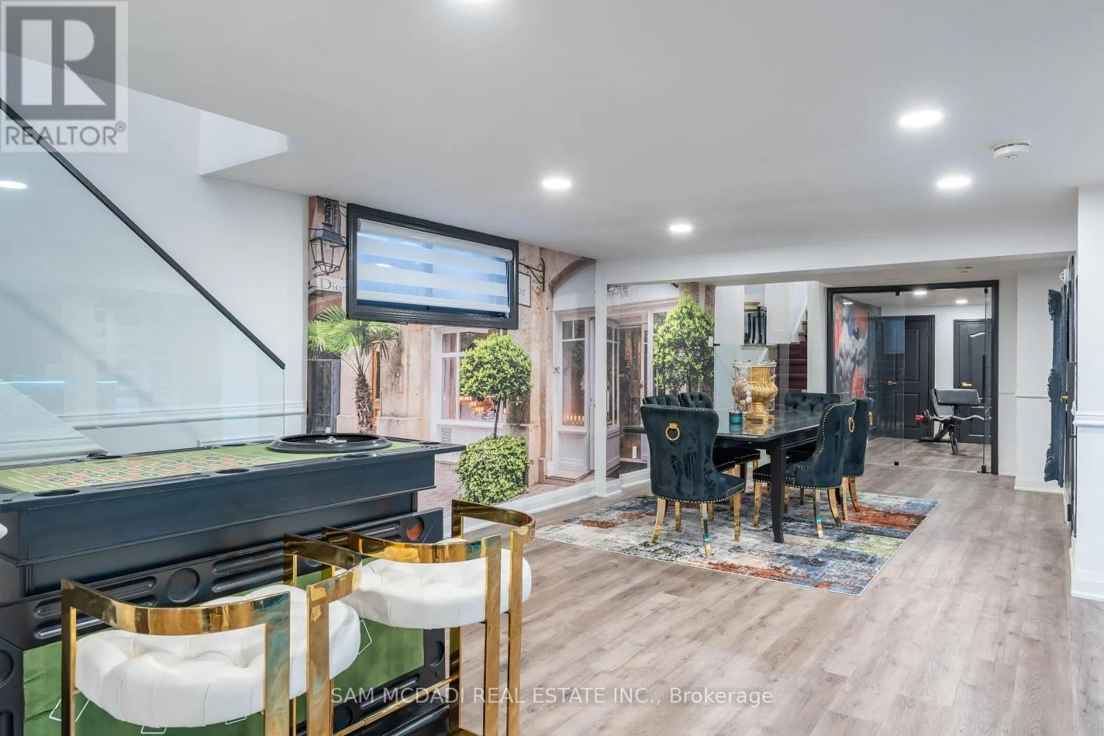 1540 MISSISSAUGA ROAD