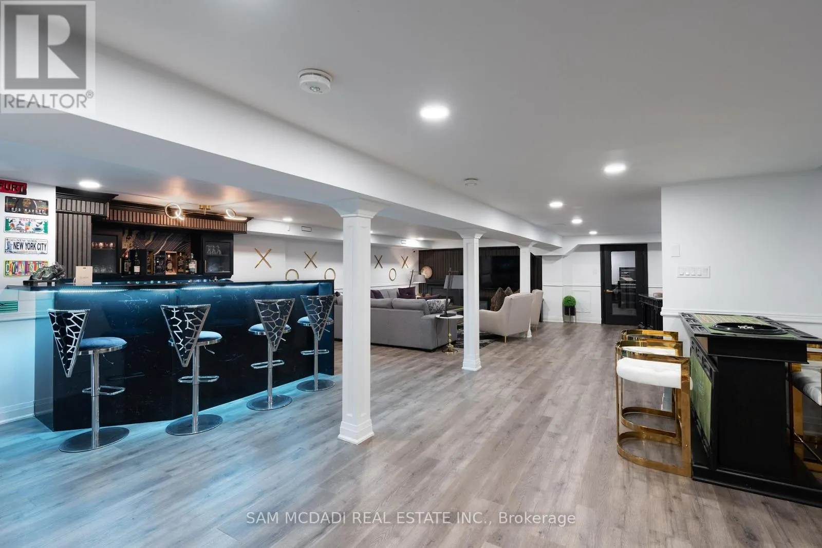 1540 MISSISSAUGA ROAD