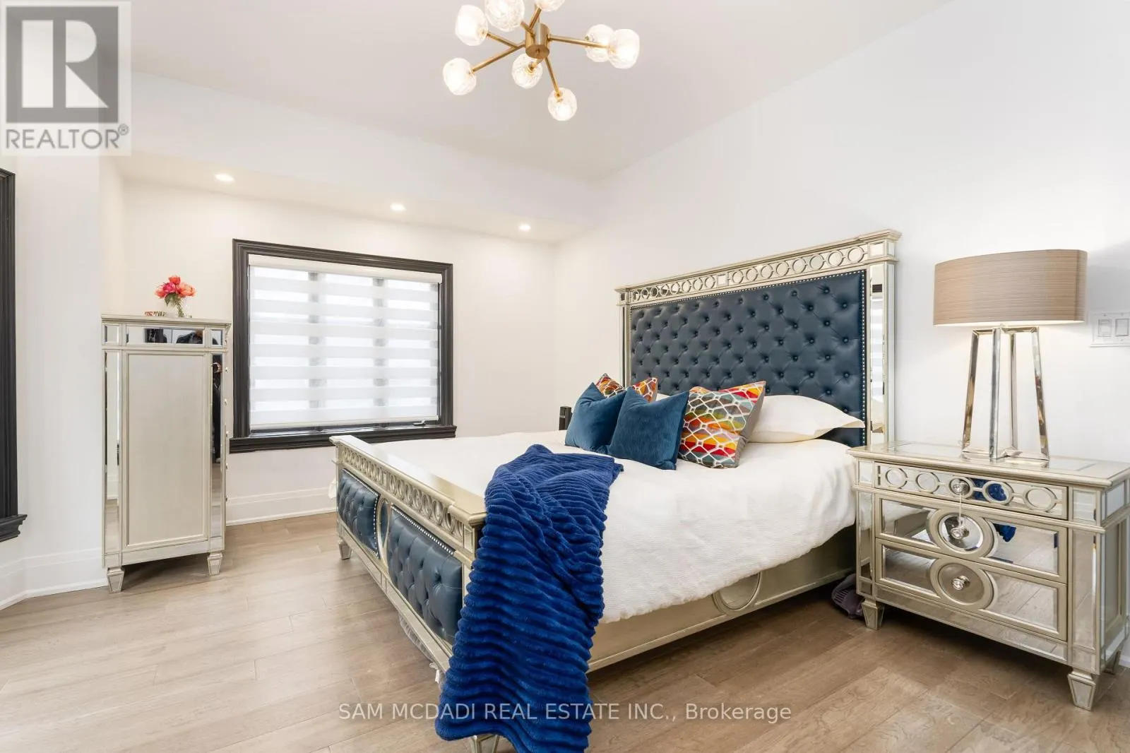 1540 MISSISSAUGA ROAD