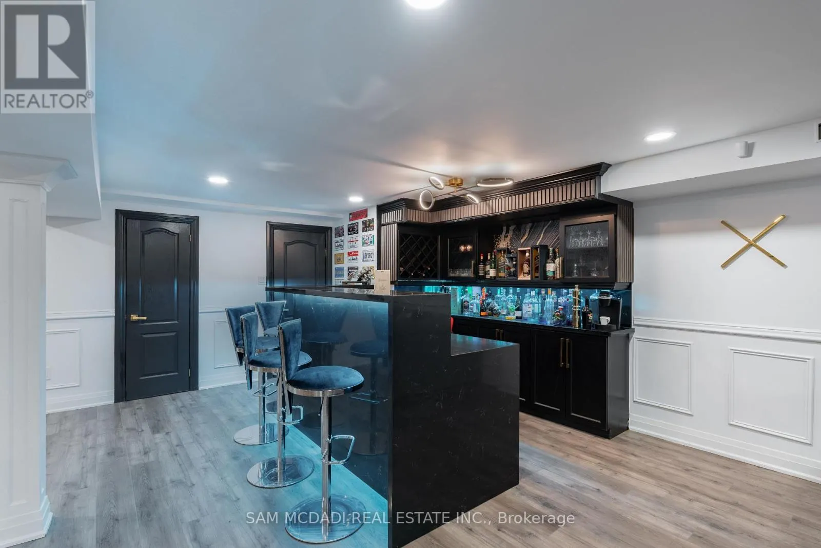 1540 MISSISSAUGA ROAD
