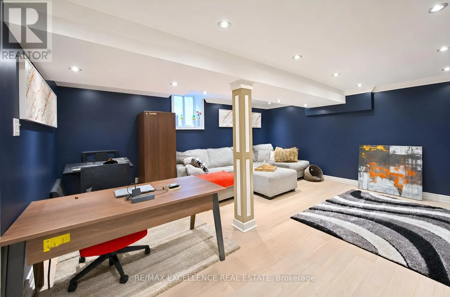 20 MANETT CRESCENT