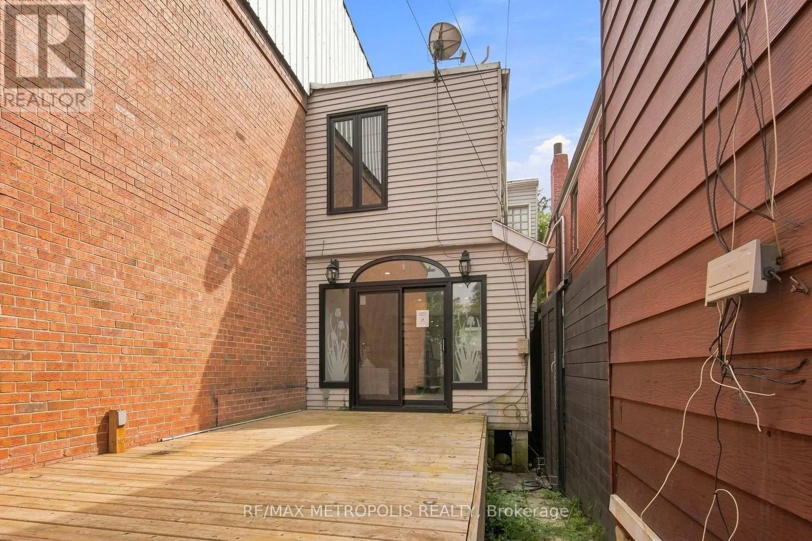 24 MARION STREET