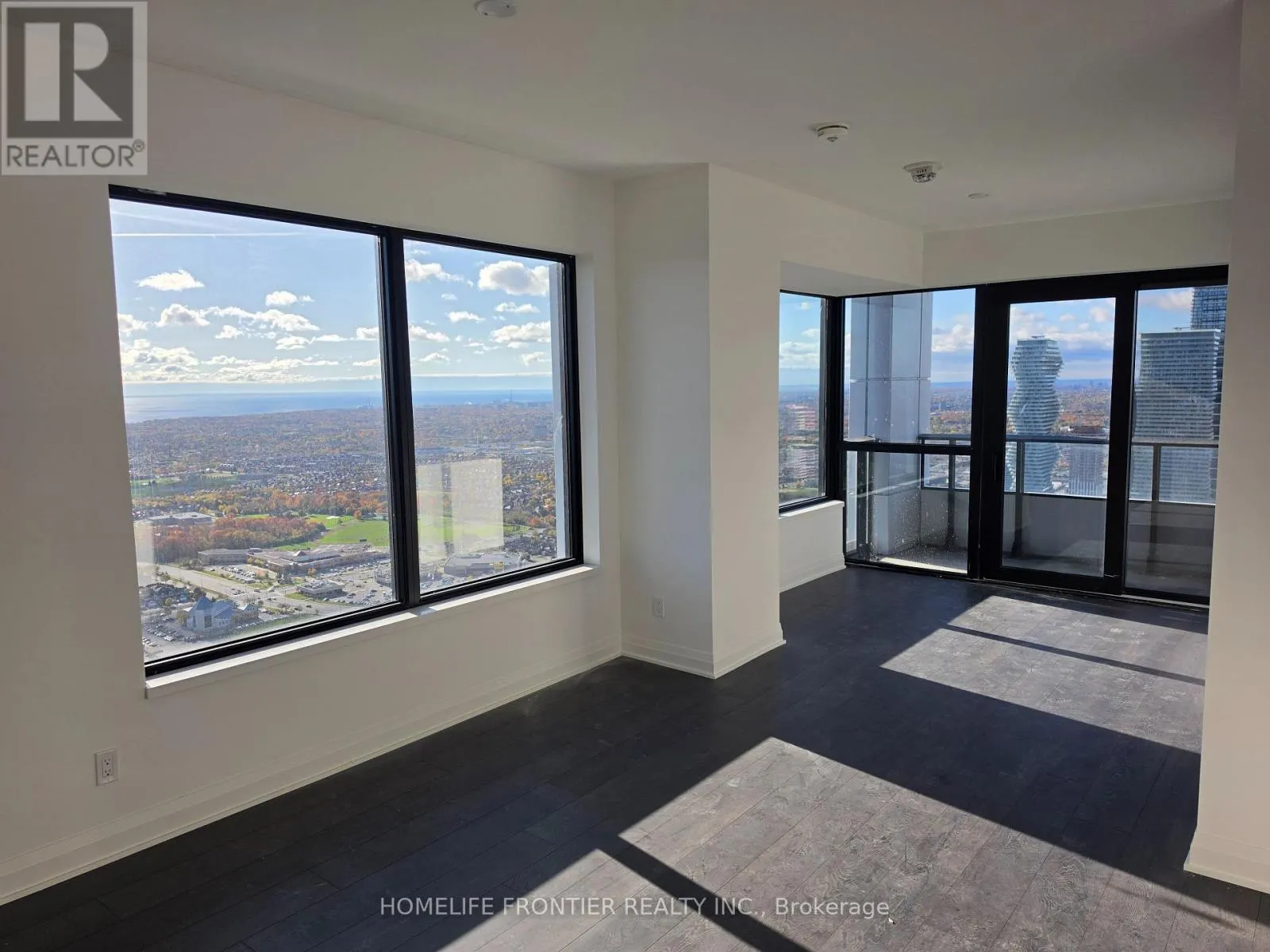4015 THE EXCHANGE DRIVE