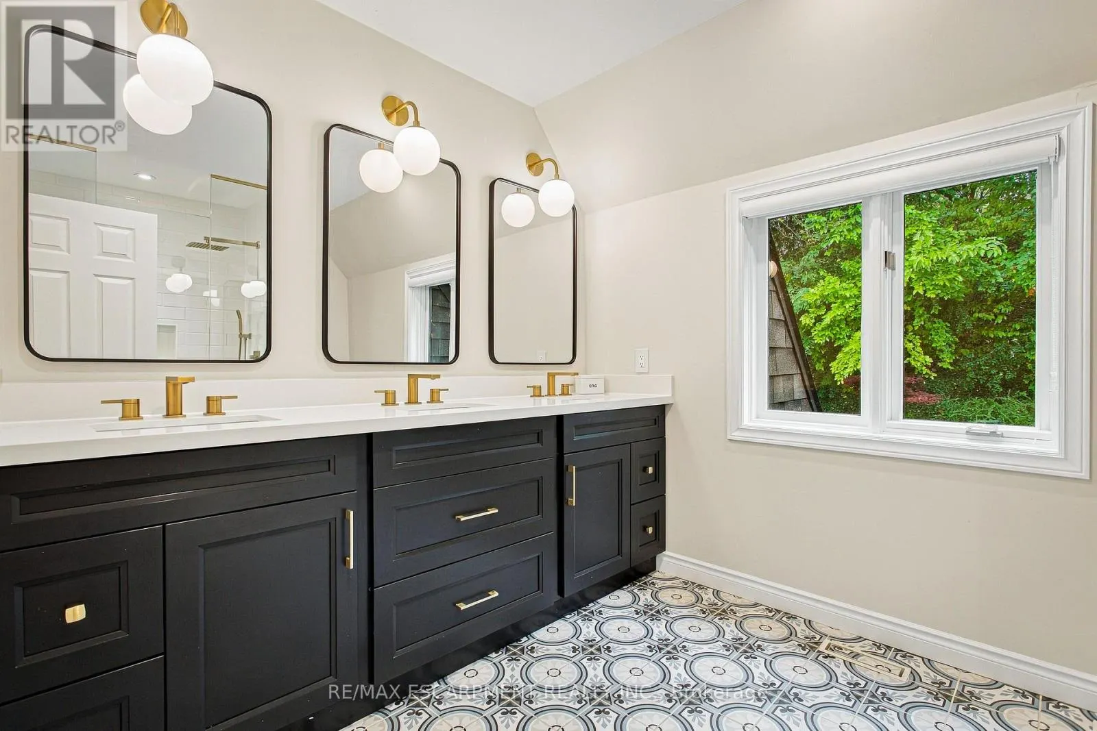 139 OAKLANDS PARK COURT