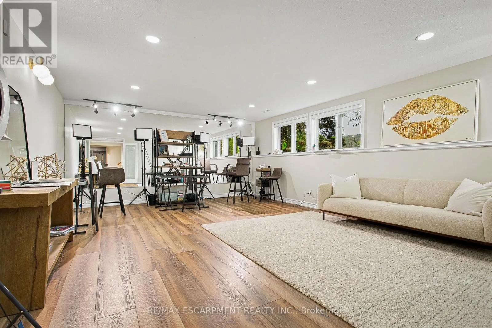139 OAKLANDS PARK COURT