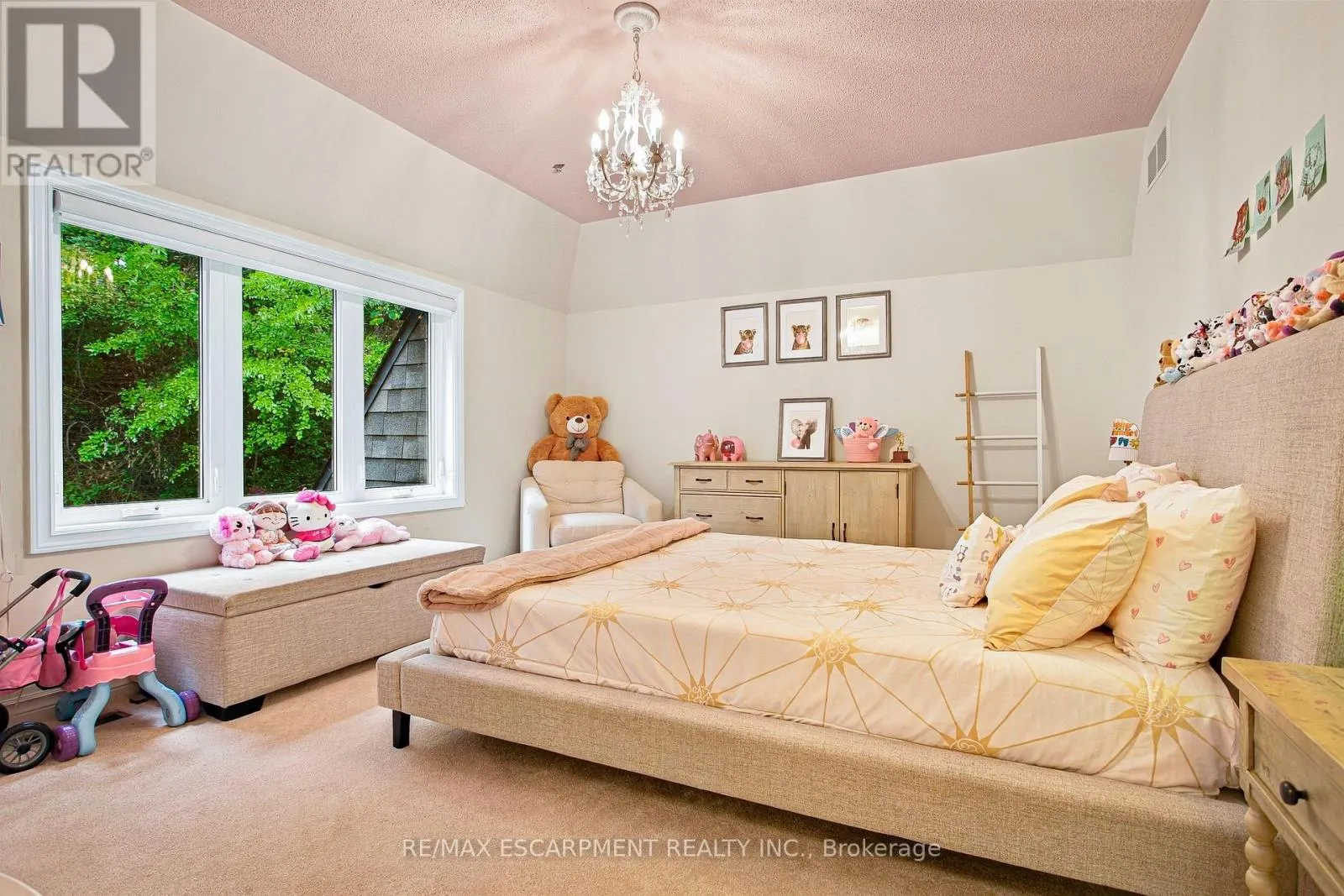 139 OAKLANDS PARK COURT