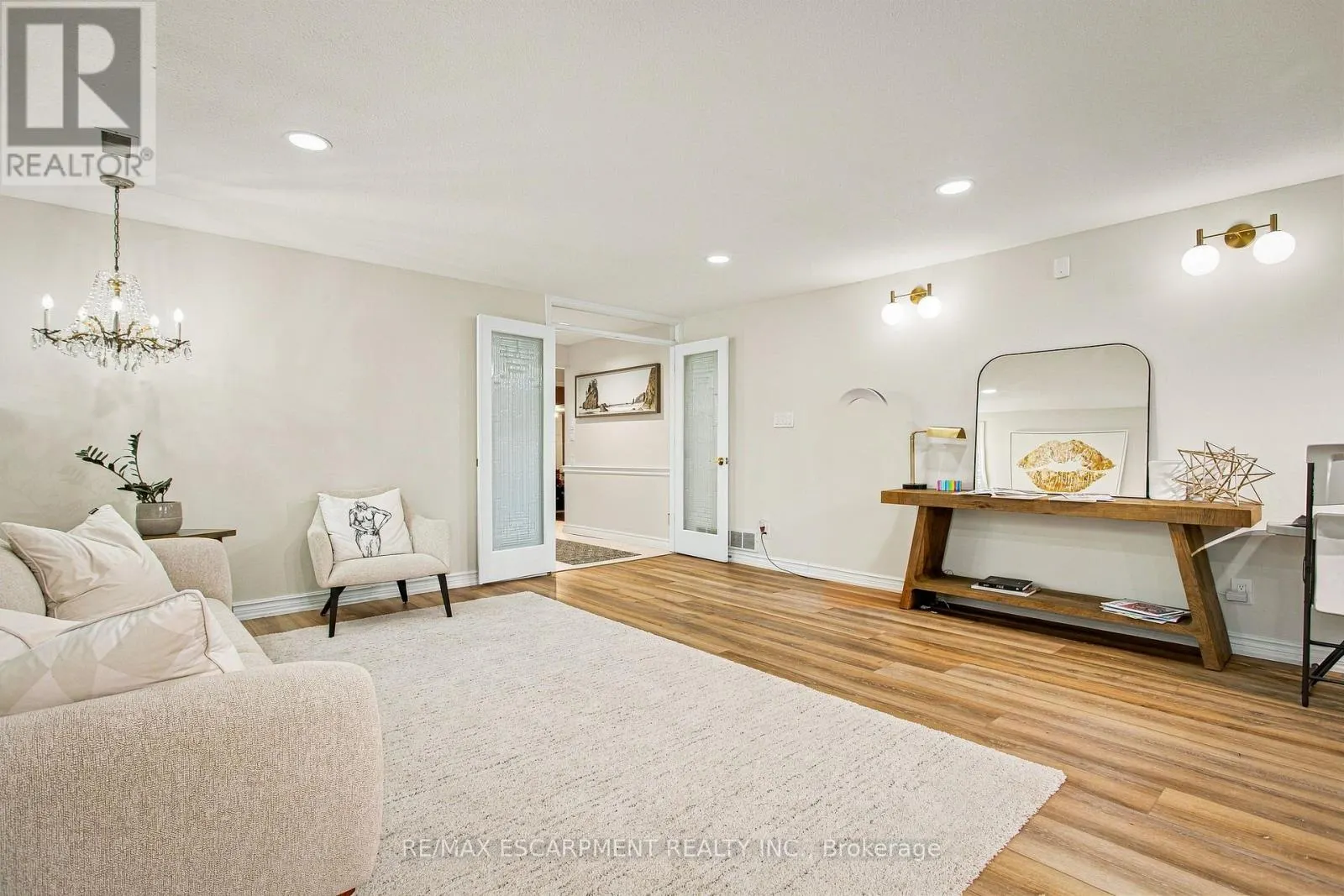139 OAKLANDS PARK COURT